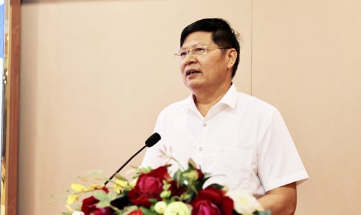 Phó Chủ tịch Tổng LĐLĐVN Phan Văn Anh phát biểu tại Hội nghị. Ảnh: TTXVN