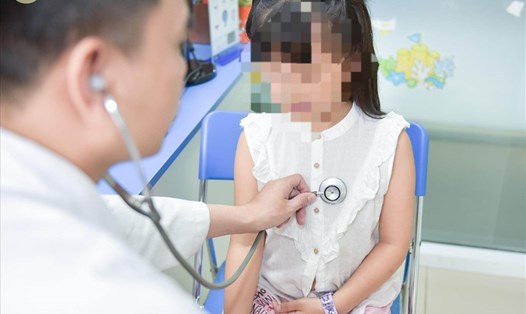 Bác sĩ khuyến cáo các biện pháp phòng ngừa viêm phổi ở trẻ em. Ảnh: Bệnh viện cung cấp