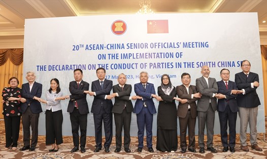Các đại biểu tại Hội nghị Quan chức Cao cấp ASEAN - Trung Quốc lần thứ 20 về thực hiện Tuyên bố ứng xử của các bên tại Biển Đông (SOM DOC). 
Ảnh: Bộ Ngoại giao