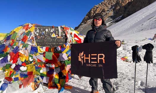 Duy Luân checkin tại Thorung La cao 5.416 m. Ảnh: Nhân vật cung cấp