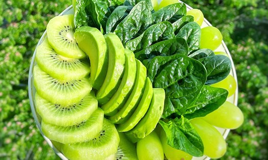 Rau xanh và trái cây là thực phẩm rất tốt cho người huyết áp cao. Ảnh: Phạm Nhung