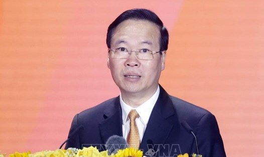 Chủ tịch nước Võ Văn Thưởng phát biểu tại lễ kỷ niệm 60 năm Bác Hồ về thăm Nam Định. Ảnh: TTXVN