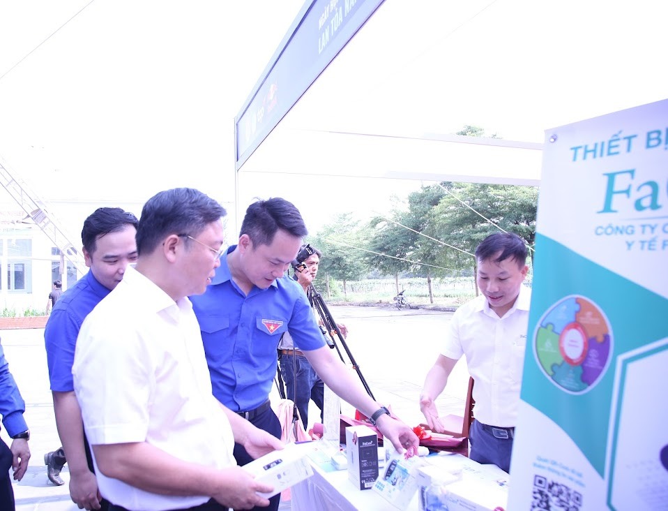 Nhiều hoạt động của Ngày hội “Thanh niên công nhân - Lan tỏa năng lượng tích cực”. Ảnh: Ái Vân