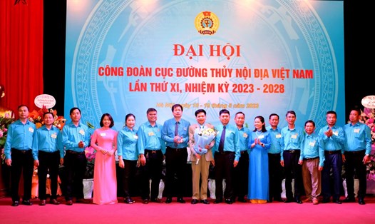 Ra mắt BCH Công đoàn Cục Đường thủy nội địa Việt Nam nhiệm kỳ 2023-2028. Ảnh: CĐ GTVTVN