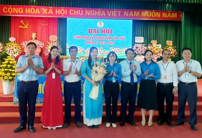 Công đoàn xã Phương Đình là một trong những đơn vị làm Đại hội điểm theo chỉ đạo của Liên đoàn Lao động huyện Đan Phượng. Ảnh: CĐCS