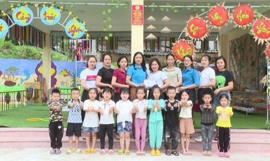 Công trình “Khu trải nghiệm không gian văn hóa địa phương cho bé” tại Trường Mầm non Yên Phúc, huyện Văn Quan, tỉnh Lạng Sơn.   Ảnh: LĐLĐ Văn Quan