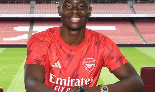 Saka cam kết tương lai với Arsenal. Ảnh: CLB Arsenal