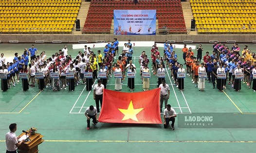 Khai mạc giải bóng chuyền hơi CNVCLĐ tỉnh Điện Biên lần thứ I năm 2023. Ảnh: Thanh Bình