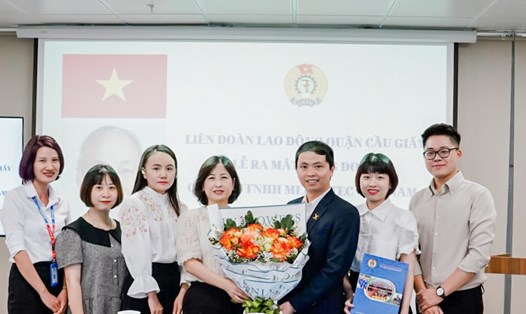 Sau lễ ra mắt, Ban chấp hành Công đoàn lâm thời Công ty TNHH Medlatec Việt Nam sẽ triển khai nhiệm vụ của Công đoàn cơ sở. Ảnh: CĐCS