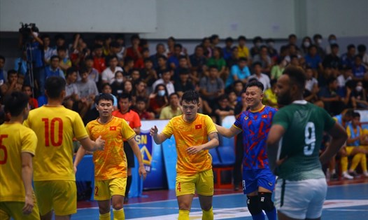 Tuyển futsal Việt Nam có trận đấu đạt yêu cầu trước tuyển Quần đảo Solomon chiều 25.5. Ảnh: Nguyễn Đăng