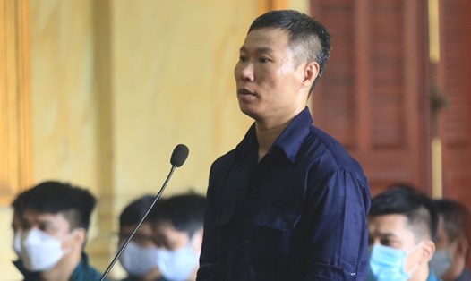 Bị cáo Hoàng Duy Tiến - Cựu cán bộ Đội 7 - Đội phụ trách tội phạm về buôn lậu của Phòng Cảnh sát phòng chống tội phạm về kinh tế, tham nhũng và buôn lậu (PC03 - Công an TP Hồ Chí Minh.
