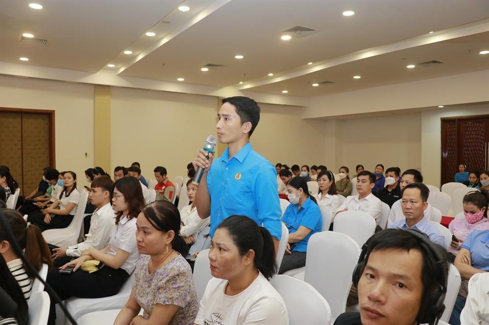 Đề xuất sửa đổi luật để đảm bảo quyền lợi cho người lao động