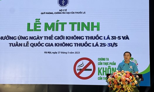 Thứ trưởng Bộ Y tế phát biểu tại lễ mít tinh phòng chống tác hại thuốc lá. Ảnh: Bộ Y tế