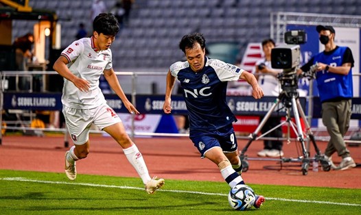 Tiền đạo Nguyễn Văn Toàn cán mốc 10 trận cho Seoul E-Land. Ảnh: Seoul E-Land FC
