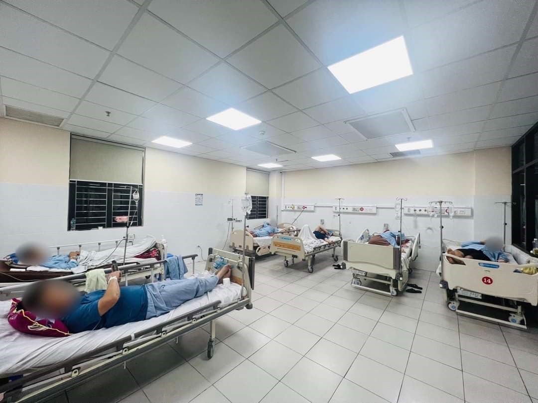 6 bệnh nhân ăn trứng cá sấu hỏa tiễn đã qua cơn nguy kịch. Ảnh: Minh Nguyễn