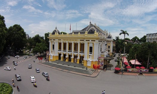 Khu đất phía sau Nhà hát Lớn (TP Hà Nội) được Bộ Văn hóa, Thể thao và Du lịch đề xuất lấy để xây dựng Nhà hát các dân tộc Việt Nam. Ảnh: hải nguyễn