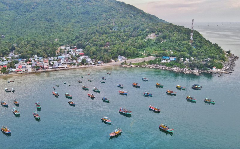 Huyện đảo Kiên Hải đón rất đông du khách dịp Lễ 30.4 năm nay. Ảnh: Nguyên Anh