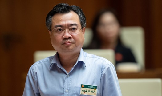 Bộ trưởng Bộ Xây dựng Nguyễn Thanh Nghị phát biểu. Ảnh: Phạm Thắng/QH