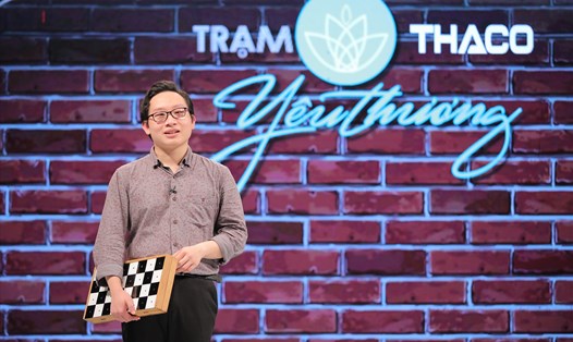Chàng trai khiếm thị Lã Minh Trường là khách mời trong chương trình "Trạm yêu thương" tuần này. Ảnh: VTV