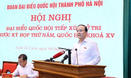 Chủ tịch HĐND TP Hà Nội Nguyễn Ngọc Tuấn phát biểu tại hội nghị. Ảnh: Sở TTTT