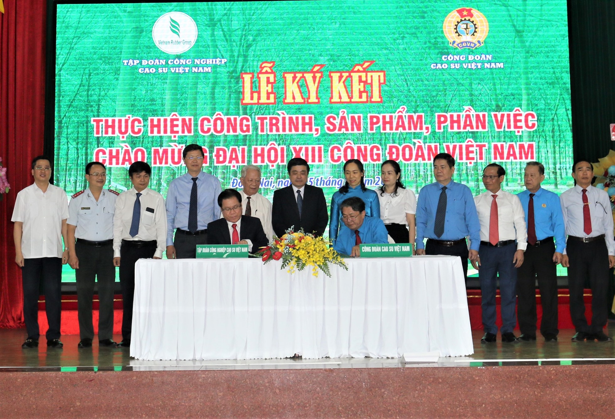 Kí kết công trình 544 tỉ đồng chào mừng Đại hội XIII Công đoàn Việt Nam