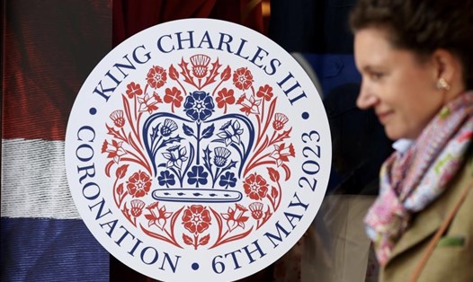 Đường phố London trang hoàng chào đón lễ đăng quang của Vua Charles III ngày 6.5. Ảnh: Xinhua