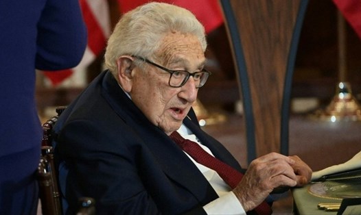 Cựu Ngoại trưởng Mỹ Henry Kissinger tại Bộ Ngoại giao Mỹ ngày 1.12.2022. Ảnh: AFP