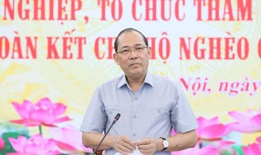 Ông Hoàng Công Thuỷ, Phó Chủ tịch Uỷ ban Trung ương MTTQ Việt Nam phát biểu tại cuộc gặp mặt. Ảnh: Phạm Đông