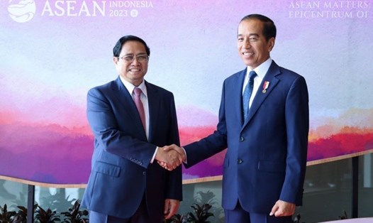 Thủ tướng Chính phủ Phạm Minh Chính và Tổng thống Indonesia Joko Widodo. Ảnh: VGP