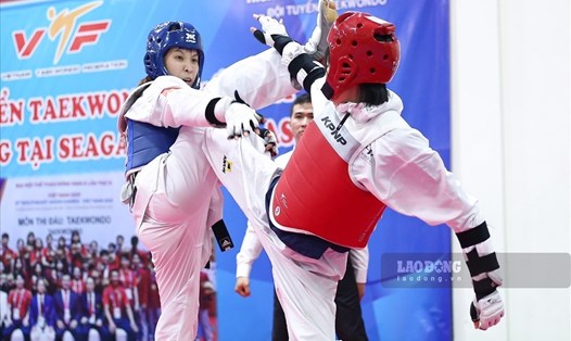 Trương Thị Kim Tuyền (xanh) được kì vọng khi tham dự giải vô địch taekwondo thế giới 2023 tại Azerbaijan. Ảnh: Minh Quân