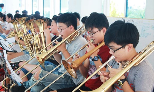 Một số trường tại Đà Nẵng mở các lớp học năng khiếu, kỹ năng cho trẻ trong dịp hè. Ảnh: Thuỳ Trang