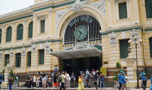 Bưu điện Thành phố là một trong những điểm tham quan nổi tiếng tại TPHCM. Ảnh: Thanh Chân
