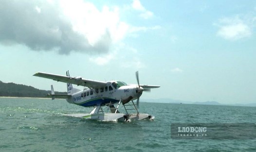 Thủy phi cơ bay thử tại Tuần Châu. Ảnh: Đoàn Hưng