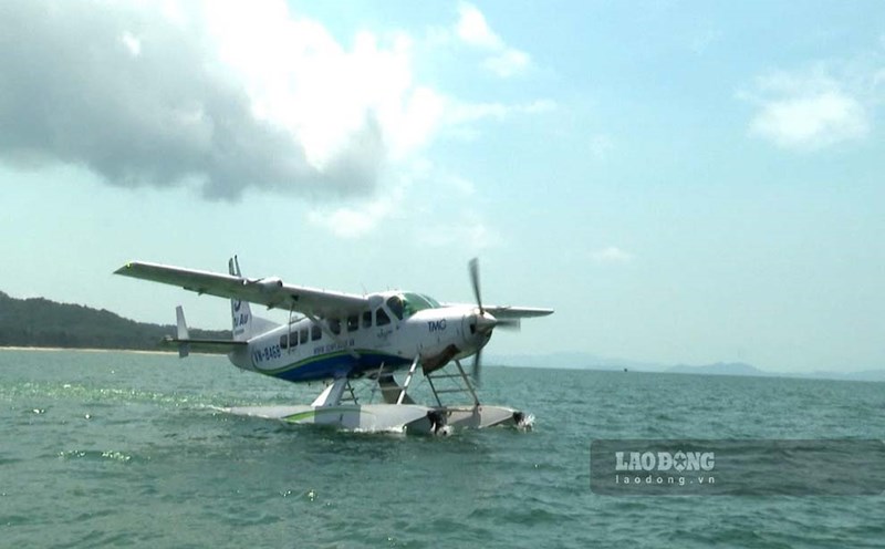 Thủy phi cơ bay thử tại Tuần Châu. Ảnh: Đoàn Hưng