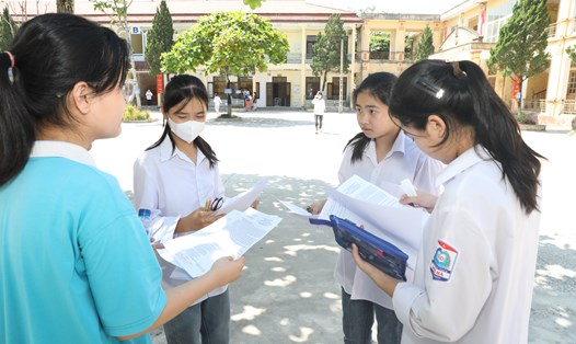 Theo kế hoạch, Sở GDĐT tỉnh Ninh Bình sẽ công bố điểm thi tuyển sinh vào lớp 10 THPT năm học 2023 - 2024 vào ngày 15.6. Ảnh: Diệu Anh