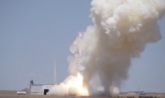 Tên lửa Lijian-1, tên lửa sử dựng nhiên liệu rắn lớn nhất của Trung Quốc đã mang 26 vệ tinh lên quỹ đạo. Ảnh: Space.com