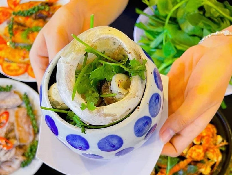 Mắt cá ngừ đại dương Phú Yên - đặc sản thoạt nhìn đáng sợ nhưng ăn là ghiền