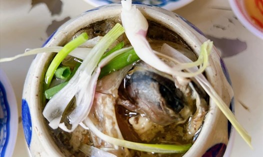 Mắt cá ngừ đại dương thoạt nhìn thực khách có thể e dè. Ảnh: Quán bà Tám