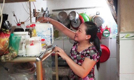 Sau nhiều năm làm việc tại TP Hồ Chí Minh, chị Nguyễn Thị Thanh Tuyền dự định sau này sẽ về quê sinh sống. Ảnh: Phương Ngân