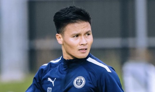Quang Hải có thể trở lại thi đấu ở V.League, sau khi chia tay Pau FC. Ảnh: Pau FC