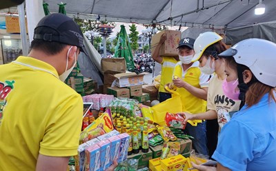 Công đoàn Khu Công nghệ cao và các khu công nghiệp Đà Nẵng cùng các doanh nghiệp nỗ lực chăm lo cho người lao động. Ảnh: Thùy Trang