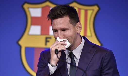 Messi không thể quên khoảnh khắc anh phải khóc vì Barcelona.  Ảnh: AFP