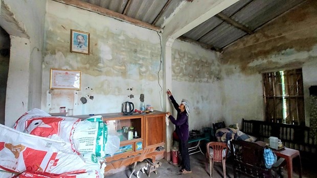 Ngôi nhà của bà Nguyễn Thị Nên ở thôn Hạ 2 phường Tràng An, thị xã Đông Triều bị nứt tường, ngấm nước được hỗ trợ sửa chữa trong năm 2023. Ảnh: TTXVN