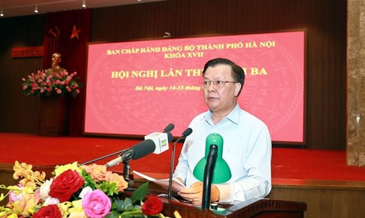 Bí thư Thành ủy Hà Nội Đinh Tiến Dũng phát biểu khai mạc hội nghị. Ảnh: hanoi.gov