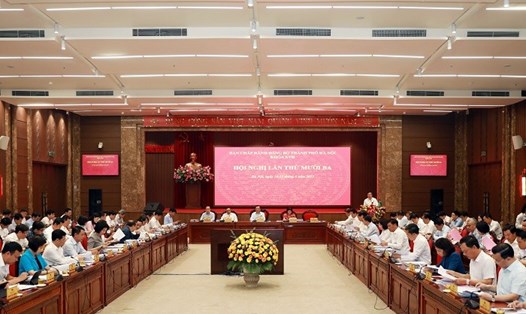 Các đại biểu dự hội nghị lần thứ 13, Ban chấp hành Đảng bộ TP Hà Nội. Ảnh: Hanoi.gov
