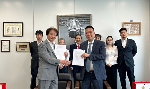 Toàn cảnh buổi ký kết hợp tác giữa Tập đoàn Hanaka và Tập đoàn Takaoka Toko Co (Nhật Bản). Ảnh: Vân Trường
