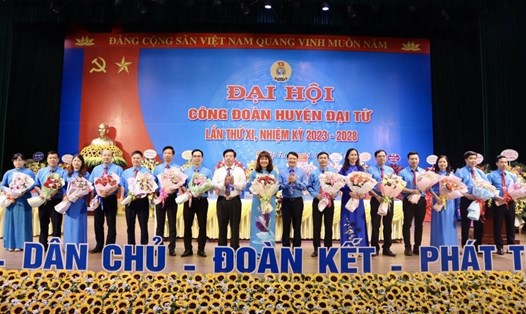 Bà Bùi Thị Thu Hiền tái đắc cử Chủ tịch Liên đoàn Lao động huyện Đại Từ khóa XI. Ảnh: Minh Hạnh