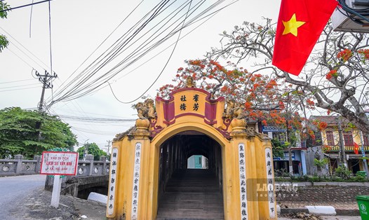 Cầu Ngói chợ Lương được xây dựng vào đời Hồng Thuận (1509 - 1515), đến nay đã trải quan 500 năm. Ảnh: Minh Hà