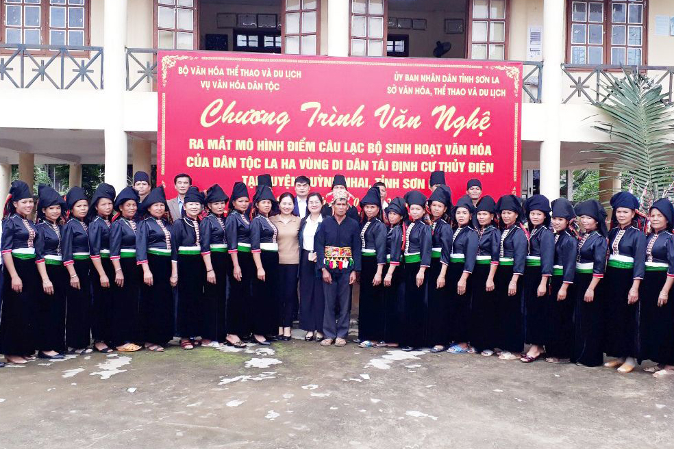 CLB sinh hoạt văn hóa dân tộc La Ha ở huyện Quỳnh Nhai, tỉnh Sơn La. Ảnh: Minh Nguyễn