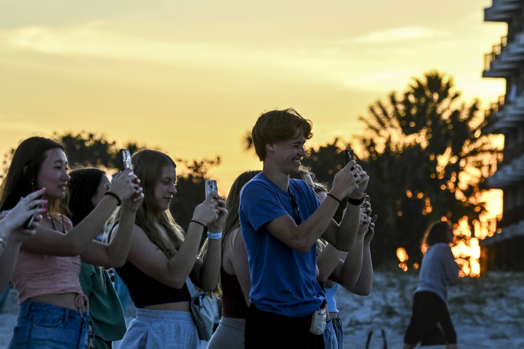 Trong năm nay, các hãng tin sẽ ưu tiên nhiều hơn vào TikTok để thu hút công chúng trẻ tuổi. Ảnh: AFP
